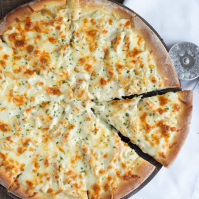Alfredo Pizza.