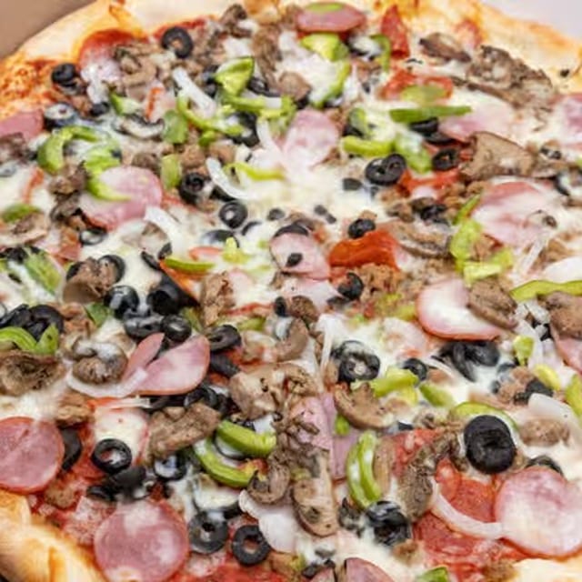 Grand Deluxe Pizza.