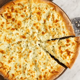 Chicken Alfredo Zing Pizza